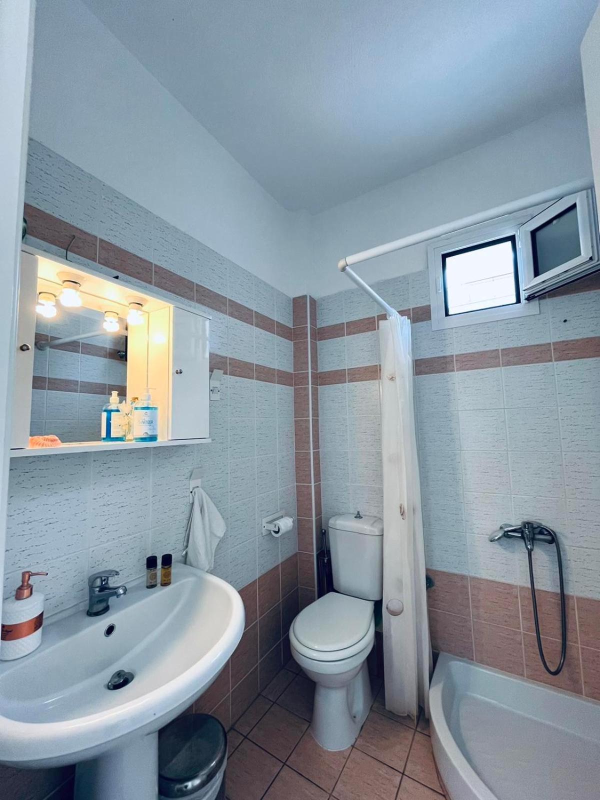 Ocean View Apartments วราสนา ภายนอก รูปภาพ